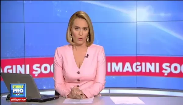 A asteptat autobuzul in plina strada si a ajuns in stare grava la spital. Scena de cosmar a fost surprinsa de camere