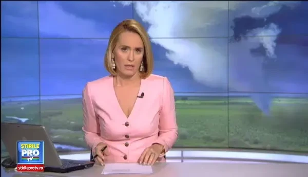 Cele mai grave inundatii din ultimii 25 de ani, la granita dintre SUA si Mexic. Zece persoane au murit din cauza tornadelor