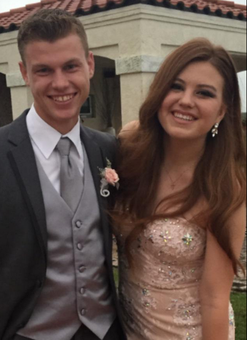 A fost incoronata Regina liceului, dar s-a intamplat o tragedie in timp ce se intorcea acasa. Ultimul mesaj postat de tanara