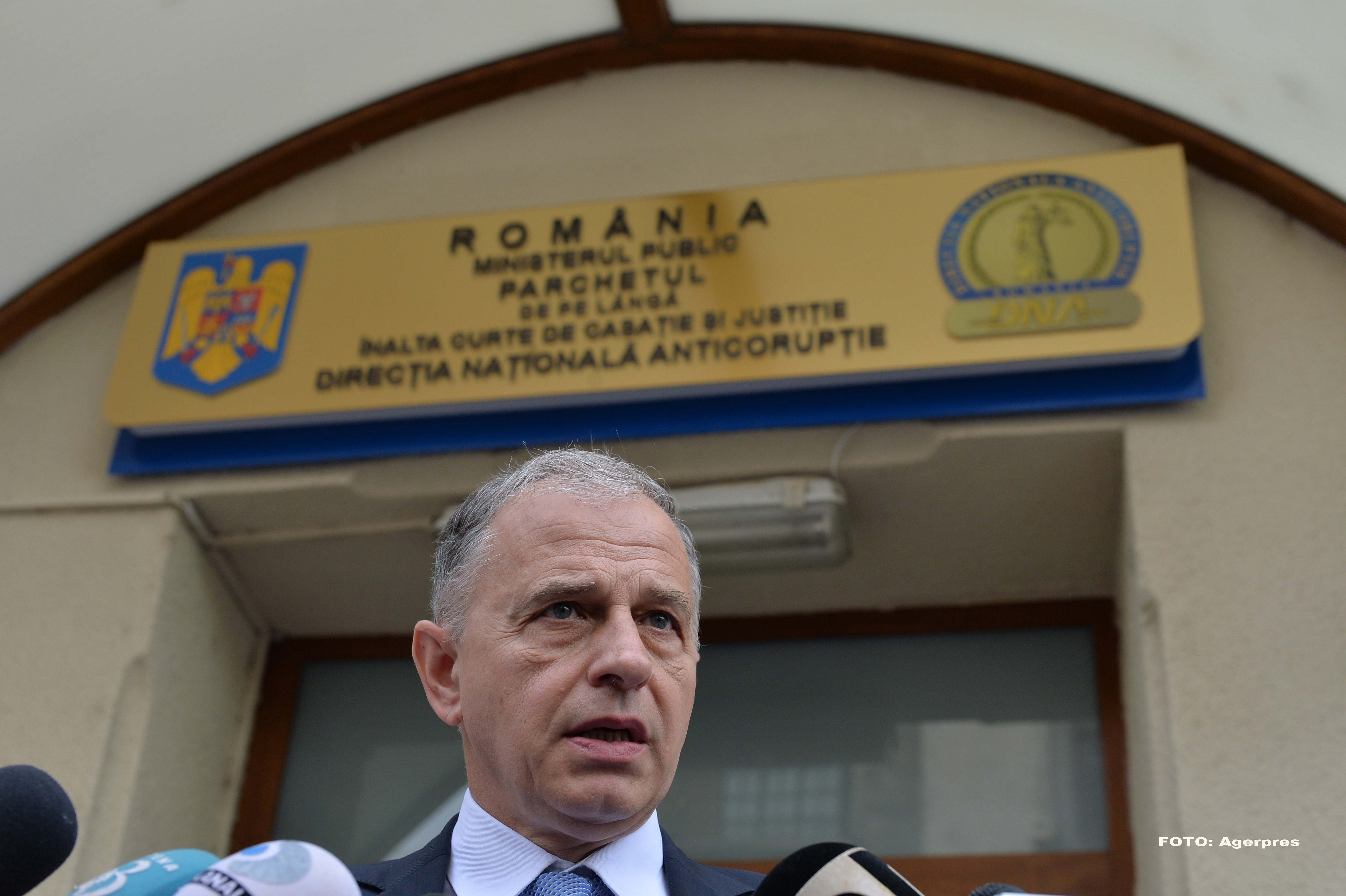 Geoana, audiat la DNA. Procurorii i-au confiscat 3 ceasuri de lux primite de la Vanghelie: "Gusturile mele sunt diferite"