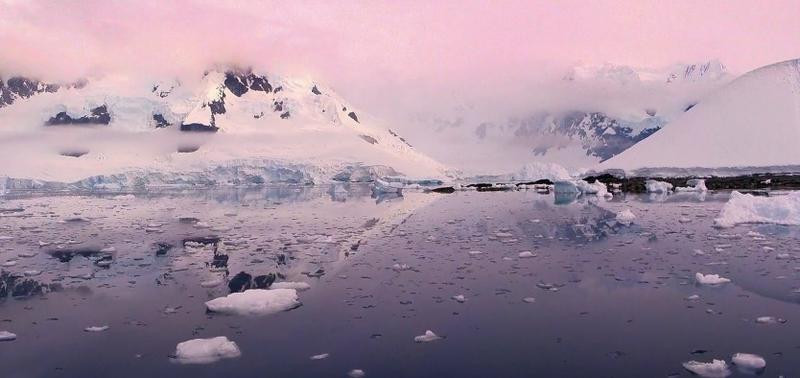 Imagini spectaculoase cu Antarctica filmata de la inaltime