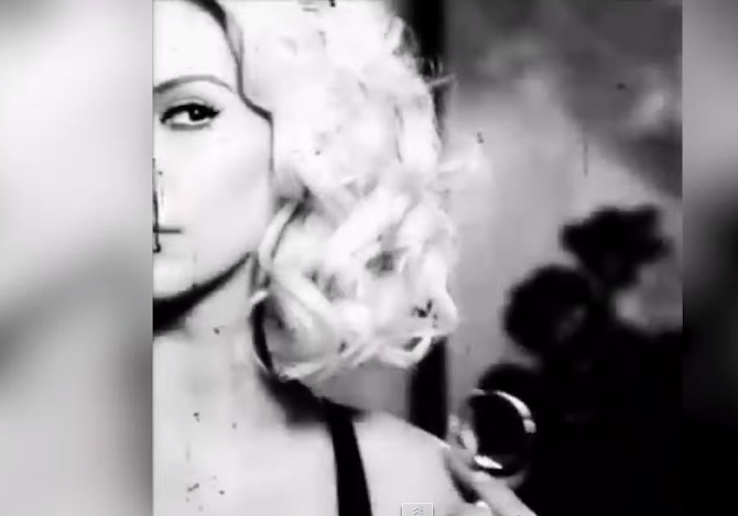 Kim Kardashian a pozat ca Marilyn Monroe pentru Vogue Brazilia: FOTO