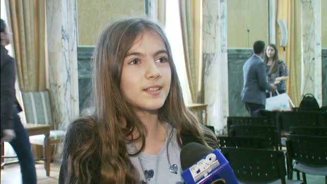 "Vrem alimente sanatoase si toalete curate". Elevii si-au prezentat nemultumirile la Guvern, in fata premierului Victor Ponta