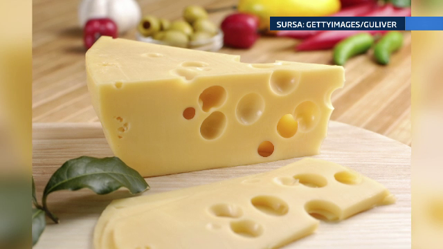 De ce branzeturile elvetiene au gauri in compozitie. Oamenii de stiinta au descifrat misterul dupa un secol de cercetari