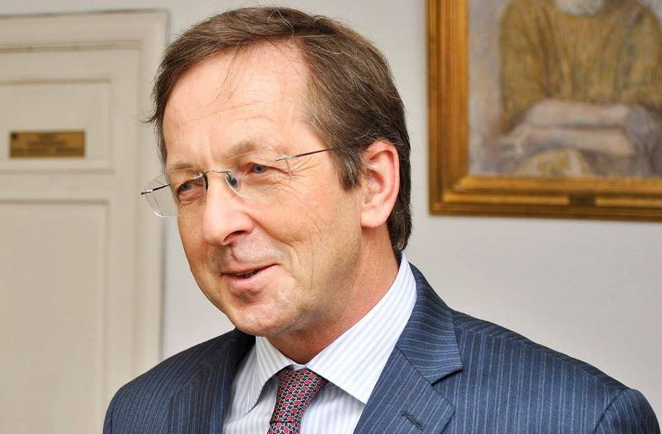 Ambasadorul Olandei explica de ce Internetul din Romania este unul dintre cele mai rapide. Legatura cu comunismul si baronii