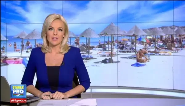 Peste 20.000 de turisti isi petrec vacanta de Rusalii pe litoral. Pozele pentru Facebook, pe lista de prioritati a tinerelor