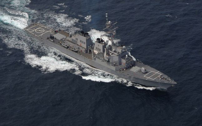 Reactia americanilor dupa ce rusii au anuntat ca au trimis avioane sa opreasca distrugatorul USS Ross in Marea Neagra