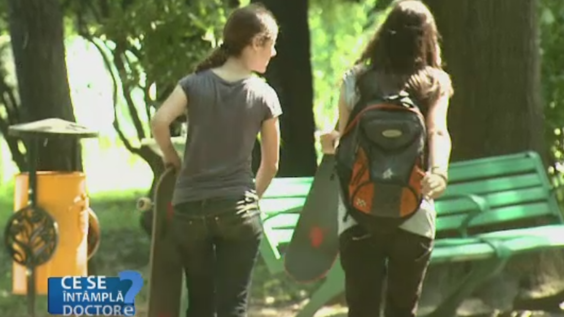 "Nu ma mai inteleg cu copilul meu, aflat la varsta adolescentei". Sfaturile psihologilor pentru parinti