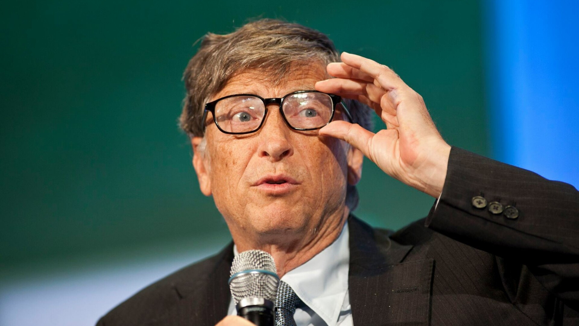 Cei mai bogati opt oameni au aceeasi avere cat 50% cei mai saraci din lume: 426 de miliarde de dolari