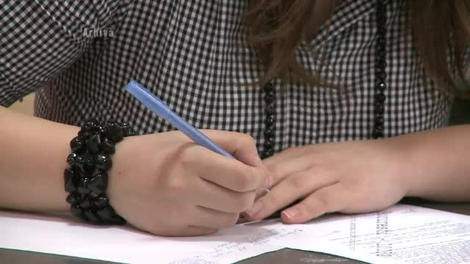 Carnete noi, examen si admitere, evaluare cu 5 probe. A intrat in dezbatere un proiect nesustinut de Ministerul Educatiei
