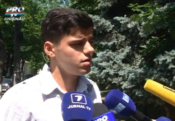 PERLE de la BAC 2015 din Republica Moldova. "Miorita e despre o delegatie de oi"