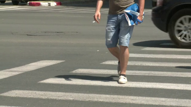Doi tineri, injunghiati pe strada in centrul Buzaului. Atacatorul i-a lovit de mai multe ori cu un cutit