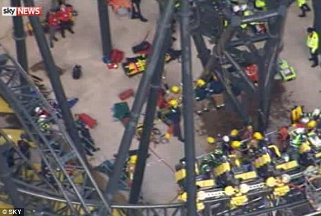 Ancheta dupa tragedia din parcul de distractii. Un ranit si-a pierdut piciorul dupa coliziunea vagoanelor din roller coaster