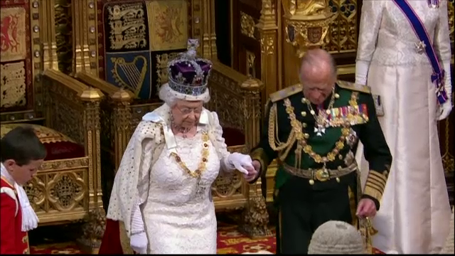 “Regina Elisabeta a II-a a murit”. Cine a postat din greseala pe Twitter acest mesaj