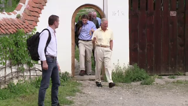 Unde isi va petrece printul Charles ultima zi de vacanta in Romania. "Ii place ca aici nu are nici semnal la telefon"