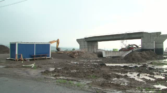 Teren gratuit pentru tineri de la primărie. Modalitatea prin care pot obține loc pentru casă