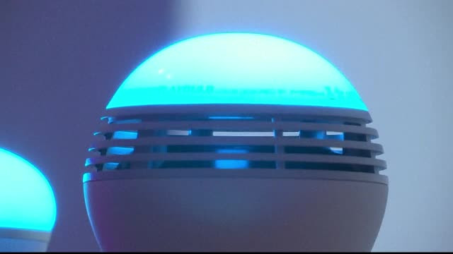 Tehnologia prin care aparatele electronice devin inteligente este tot mai avansata: "Pot sa conectez lumini, motoare, orice"