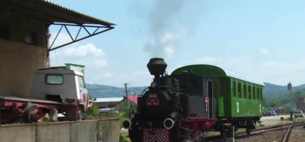 Pe o linie de cale ferata din Romania s-a reintrodus trenul cu aburi. "Ideea este exceptionala"