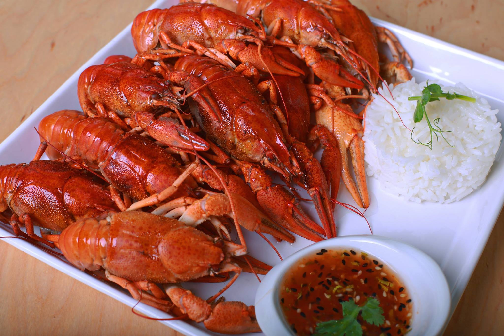 Care este noua moda in restaurantele de pe litoral. Ce mancaruri prefera turistii si cati bani scot din buzunar pentru ele