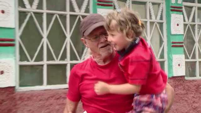 Cine sunt strainii care au dat viata din Italia sau Canada pe voluntariatul in Romania: "Unii ma intreaba ce caut aici"