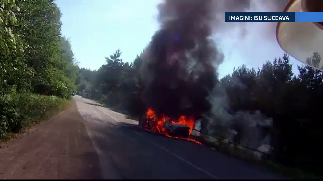 O familie din Suceava, la un pas de moarte. Masina in care se afla a luat foc pe drum