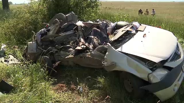Un student si prietenul sau au murit intr-un accident grav, in Arad. Soferul ar fi trebuit sa sustina luni ultimul examen