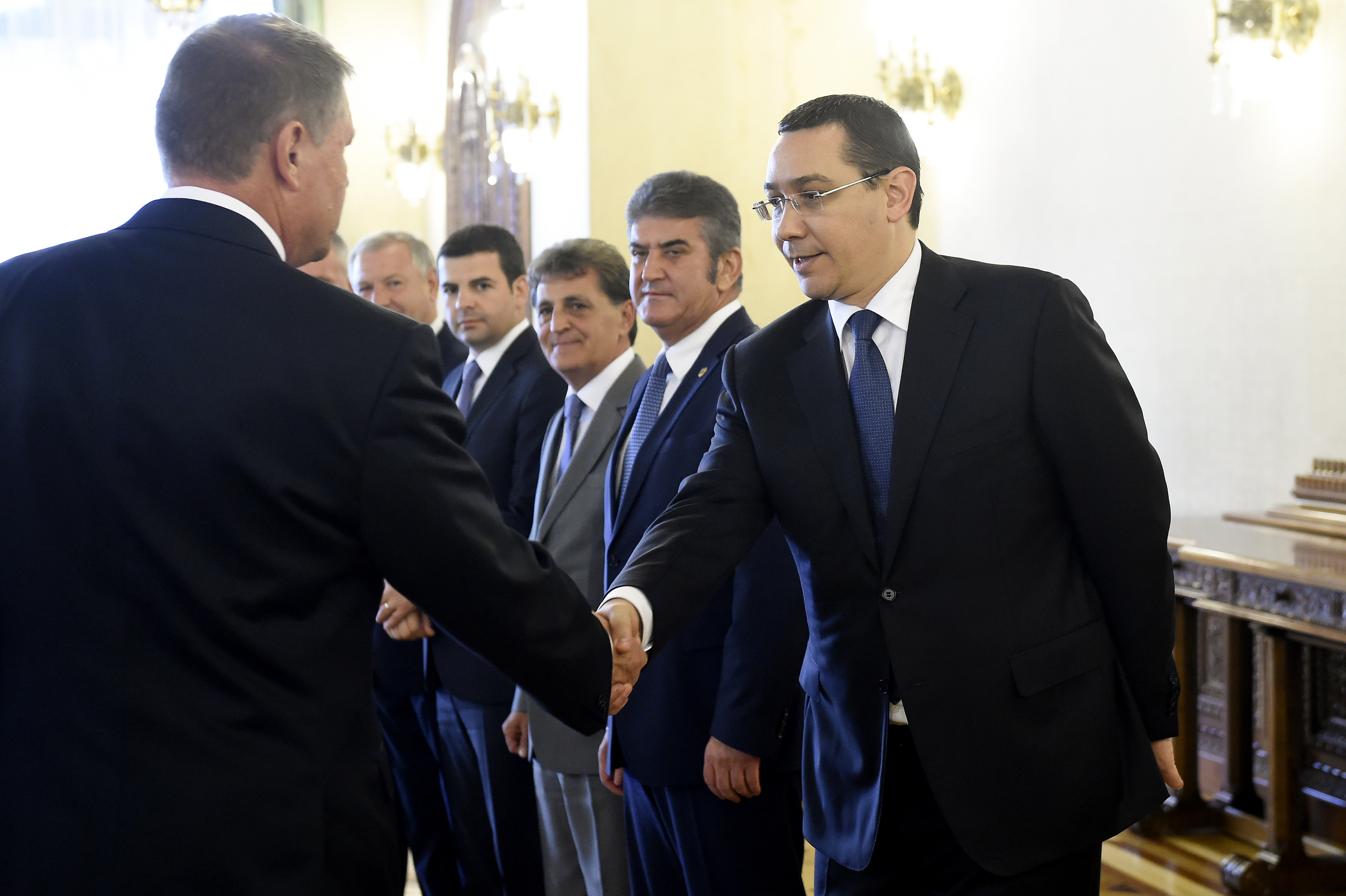 Klaus Iohannis a explicat de ce a trimis spre reexaminare Codul Fiscal. "Prudenta si responsabilitate in plan fiscal-bugetar"