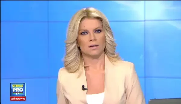 Procesiune impresionanta la Botosani, unde mii de oameni si 23 de preoti s-au rugat sa vina ploaia