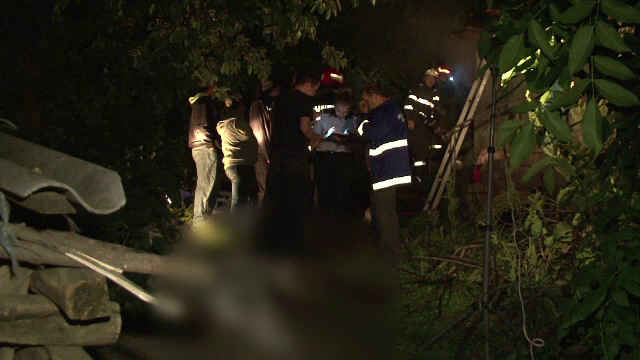 Tragedie intr-o comuna din Bacau. O femeie de 45 de ani si fiica ei adolescenta au pierit intr-un incendiu devastator