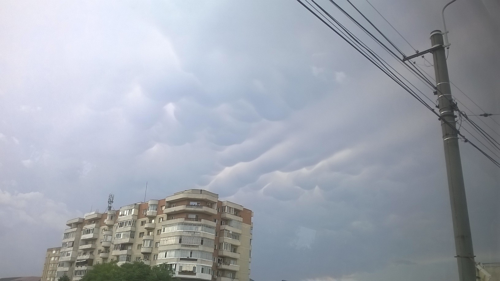 COD GALBEN de ploi abundente pentru judetele Constanta si Tulcea de vineri seara pana sambata seara