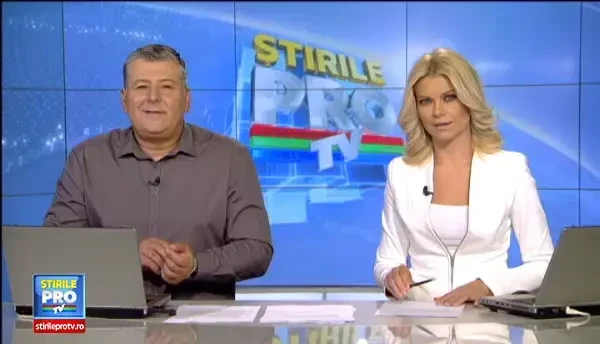 Laura Cosoi, premiul Gourmand pentru volumul Ramai la masa. Actrita a marturisit ca nu se astepta sa castige