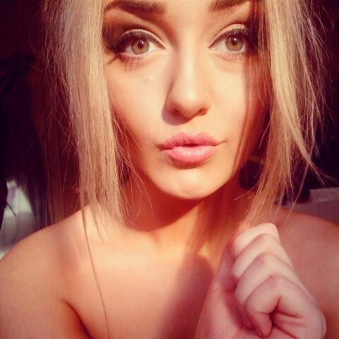 A invins leucemia, dar o boala banala i-a adus sfarsitul. Destinul tragic al unei tinere de 19 ani din Marea Britanie