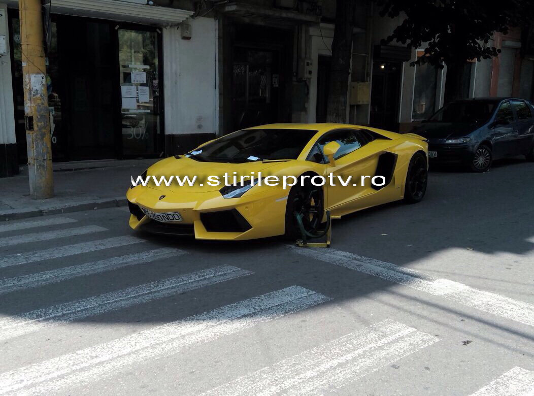 Milionarul Dan Nicorescu a ramas "pieton" la Constanta. Ce s-a intamplat cu masina lui de jumatate de milion de euro. FOTO