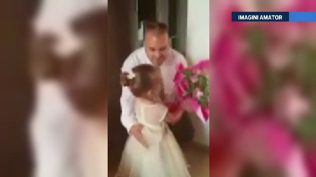 Un trend controversat in SUA a ajuns si in Romania. Cum isi antreneaza tatii romani fiicele pentru prima intalnire