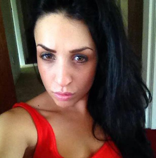 Un copil a fost descoperit in casa, langa cadavrul mamei lui, dupa 3 zile. Cauza decesului, inexplicabila