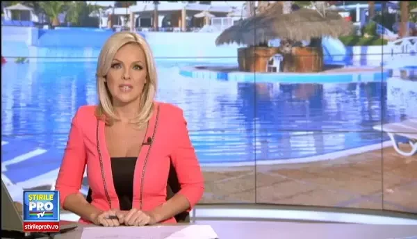 Strandurile si piscinele din Capitala, neincapatoare pentru marea de oameni dornici sa se racoreasca