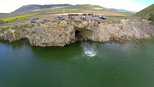 Lacul Iacobdeal, din Muntii Macin, este unic in Romania. Ce il deosebeste de restul lacurilor din tara noastra