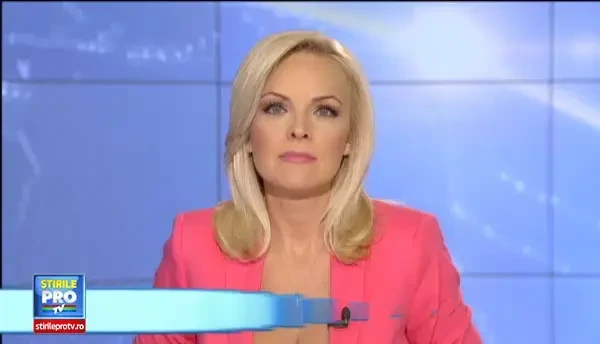 Amintiri din copilarie, pe strazile Capitalei. Insotiti de parinti si bunici, cei mici s-au bucurat de personaje de basm