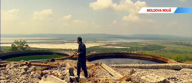 Halda de steril care otraveste doua tari. "Le-as da ministrilor o lopata, sa curate dupa ce bate vantul aici". VIDEO