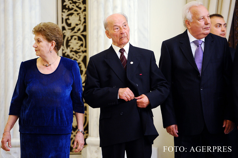 Doi fosti judecatori ai Curtii Constitutionale, chemati la audieri. Procurorii ancheteaza referendumul din 2012