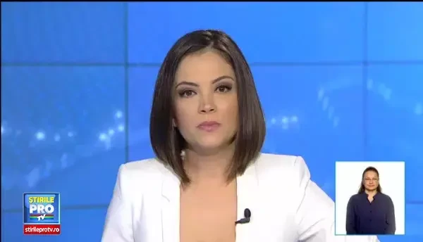 O fetita de 12 ani a murit dupa ce a traversat in fuga printr-un loc nepermis. Familia ei a sarit sa-l linseze pe sofer