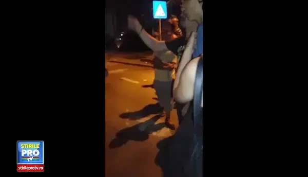 Ce s-a intamplat cu cateva clipe inainte de presupusul atac cu pistolul din Sectorul 1. Tinerii implicati publica un nou clip