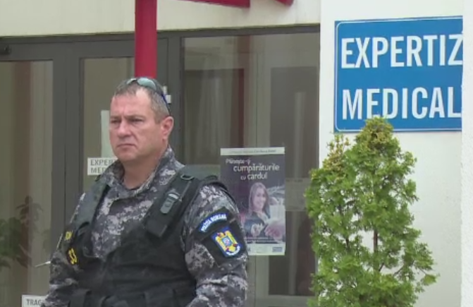 Descinderi la Casa de Pensii Oradea. Medici si asistente, suspectati ca au luat mita de la sute de persoane cu handicap