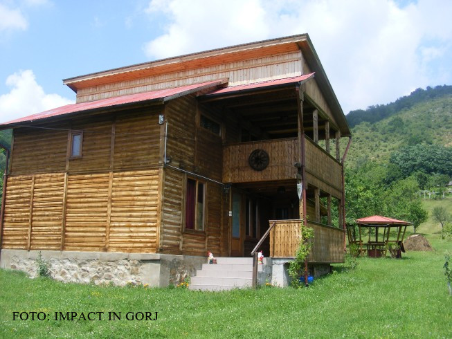 Spectacol imobiliar in declaratia de avere a premierului Ponta. Seful PSD a ajuns sa stea in blocul unui lider UNPR