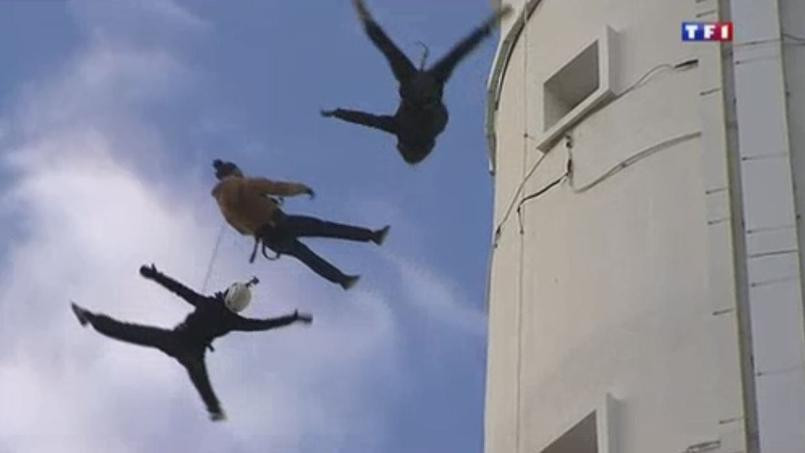 Tragedie la repetitiile pentru un show din Franta. O acrobata de 12 ani a murit, dupa ce a cazut de la 30 de metri inaltime