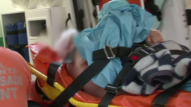 Eliberat recent din inchisoare, Jean Padureanu a cazut pe scari si s-a ranit la cap. In ce stare se afla