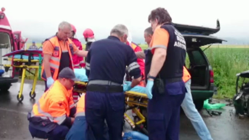 Trei fetite au ramas orfane in urma unui accident in Brasov. Soferul vinovat avea viteza si a depasit pe linie continua