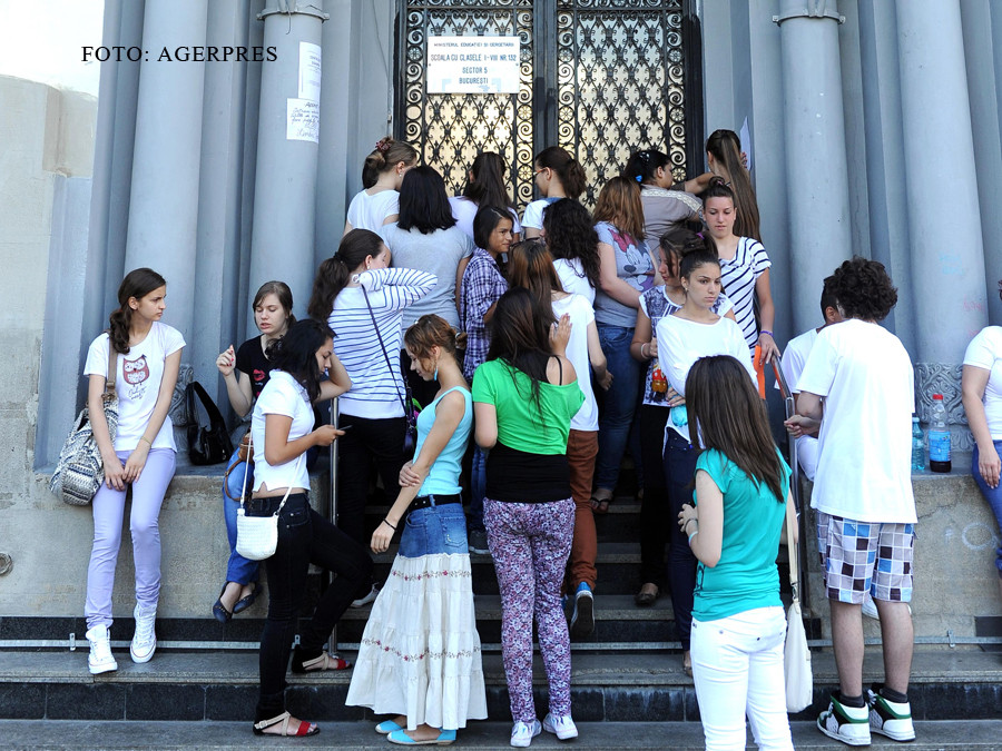 EVALUARE NATIONALA 2015, subiecte si barem LIMBA ROMANA. Elevii, bucurosi dupa prima proba: "A fost foarte usor"