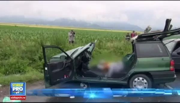 Graba unui sofer a avut urmari dramatice. Doua persoane au murit, iar alte trei sunt in stare grava dupa un accident pe DN1