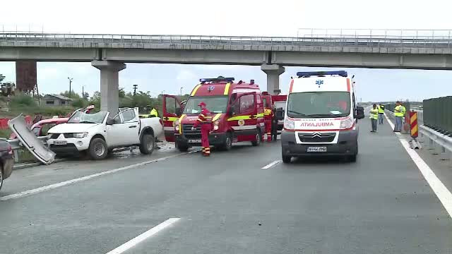 Sapte raniti intr-un accident petrecut pe autostrada Arad - Nadlac, inchisa circulatiei. Cum a fost posibil